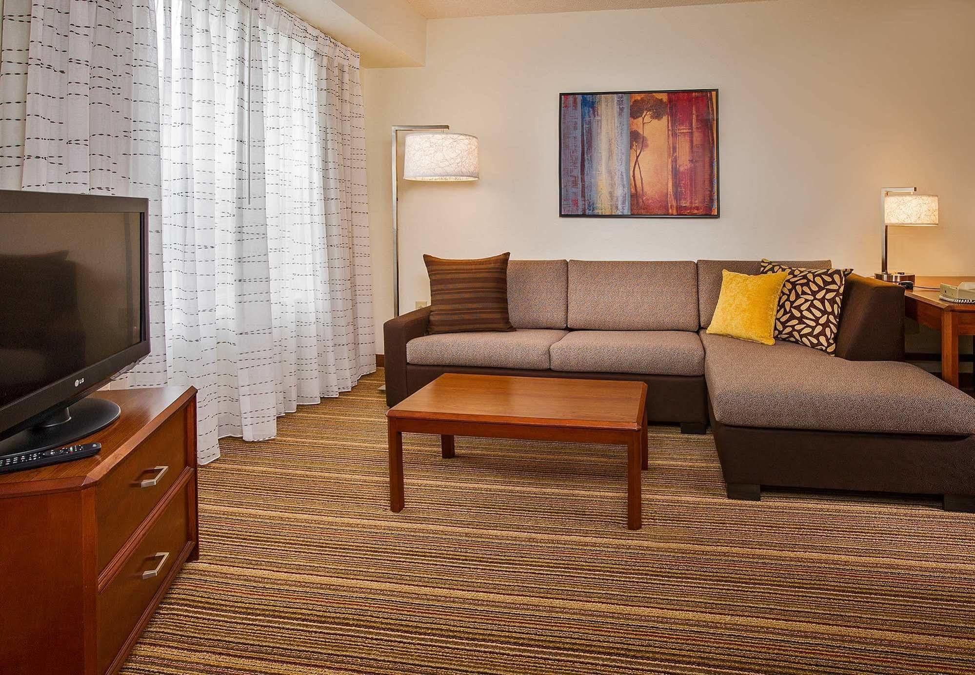 Sonesta Es Suites Raleigh Cary Room photo